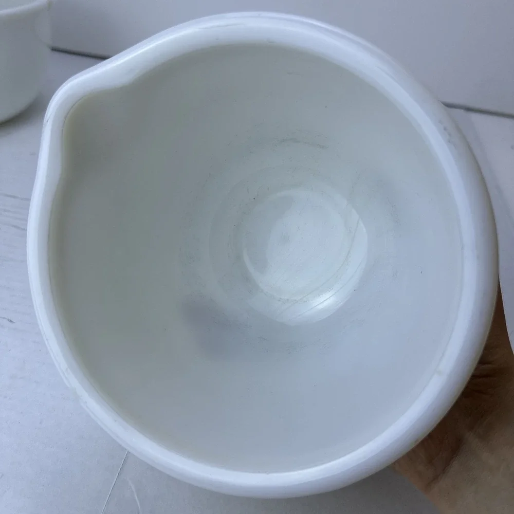 Lot 2 Vintage Milk Glass Mixing Bowls, One with Spout One with Handles Unmarked